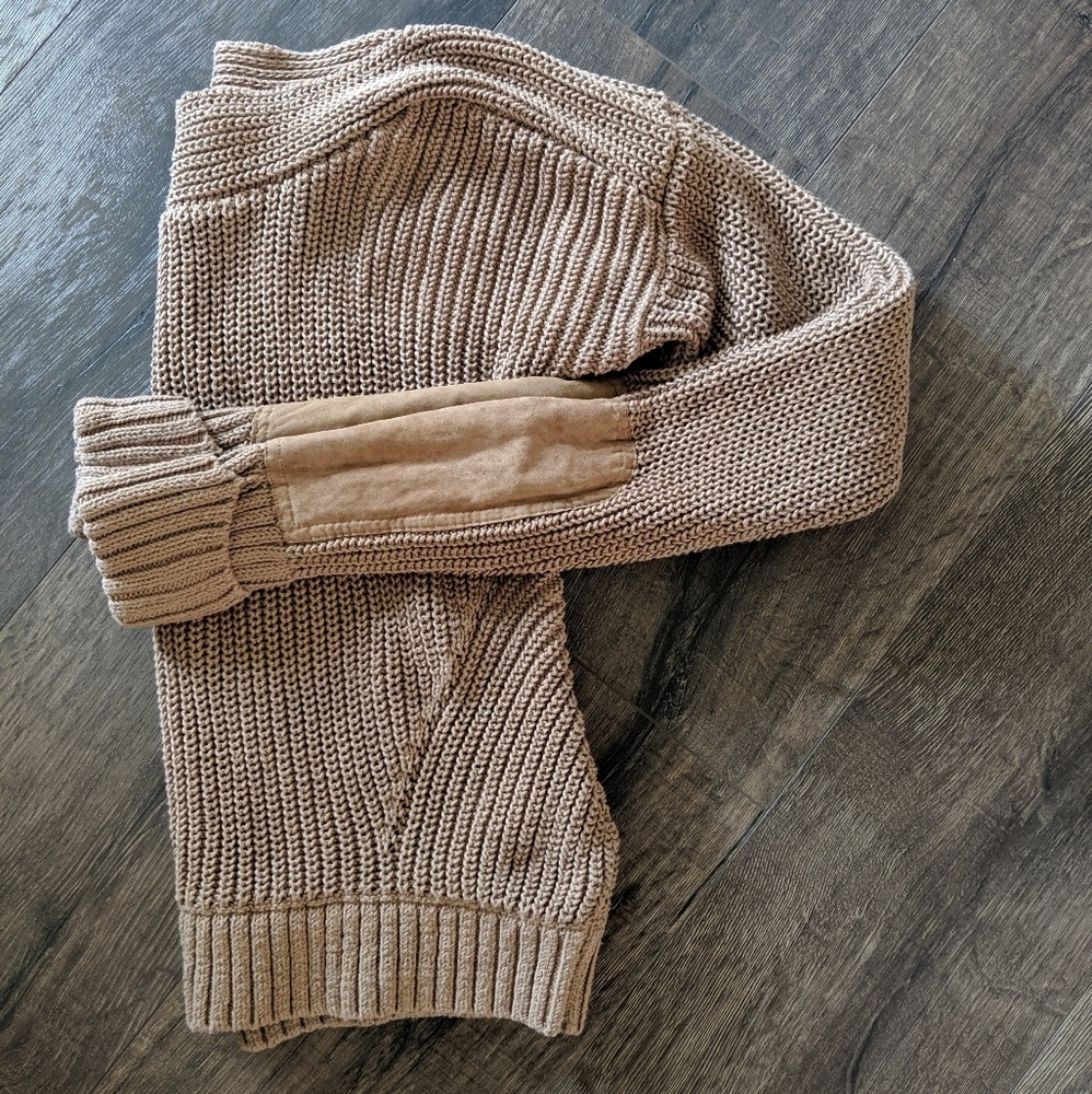 Knit sweater